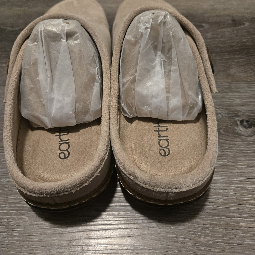 Earth Origins Women's Ezra Clog | Taupe | Size 10 | NWT | Suede NEW - Picture 3 of 7